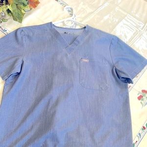 🎉Reduced🎉FIGS    MEN’S CHAMBRAY COLOR LARGE TOP MEDIUM BOTTOM  SET